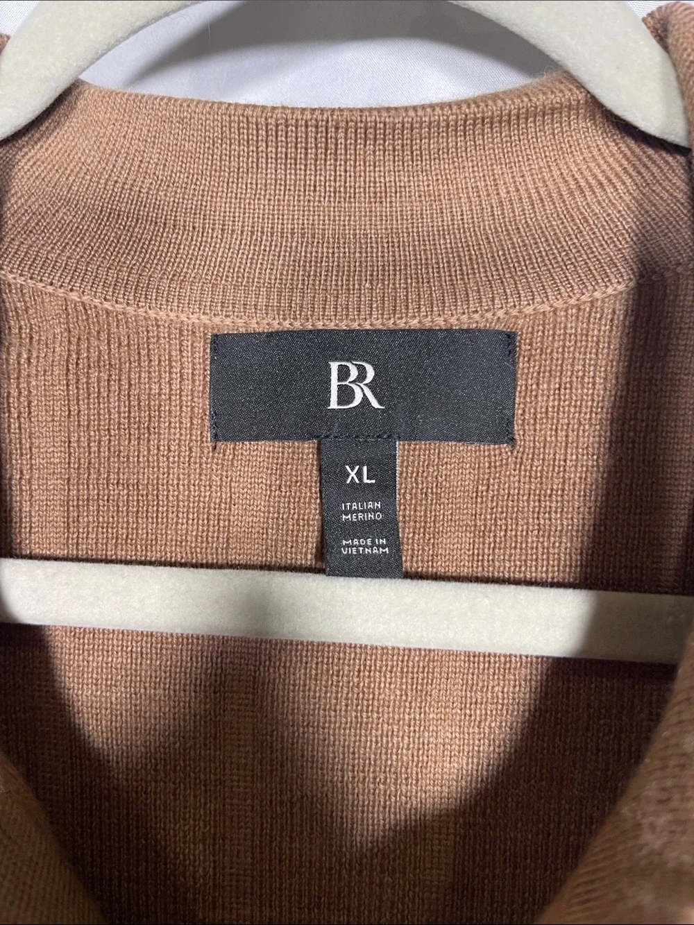 Banana Republic pit 24”